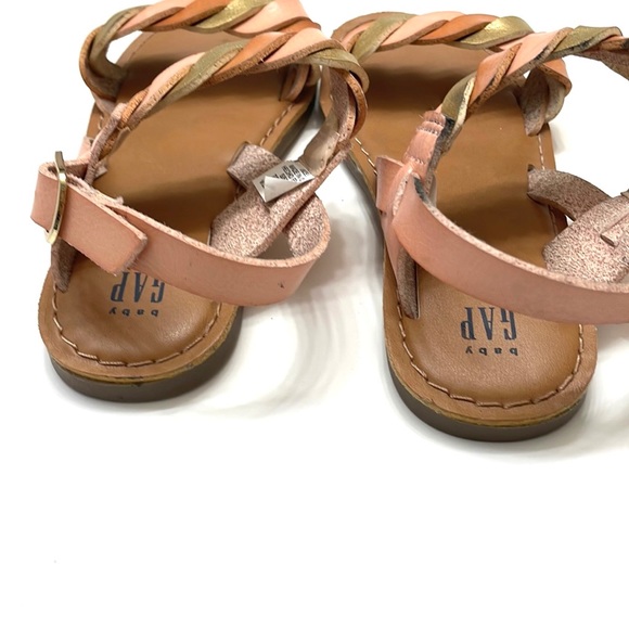 Gap Toddler Girl Neutral Twist Sandal, Size 9 - Picture 4 of 10